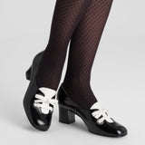 Pattie 1960s Shoes (Black/White)